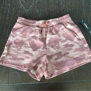 Stitch Fix Kids Quick Dry Athletic Sports Pink Camo Girls Shorts‎ NWT